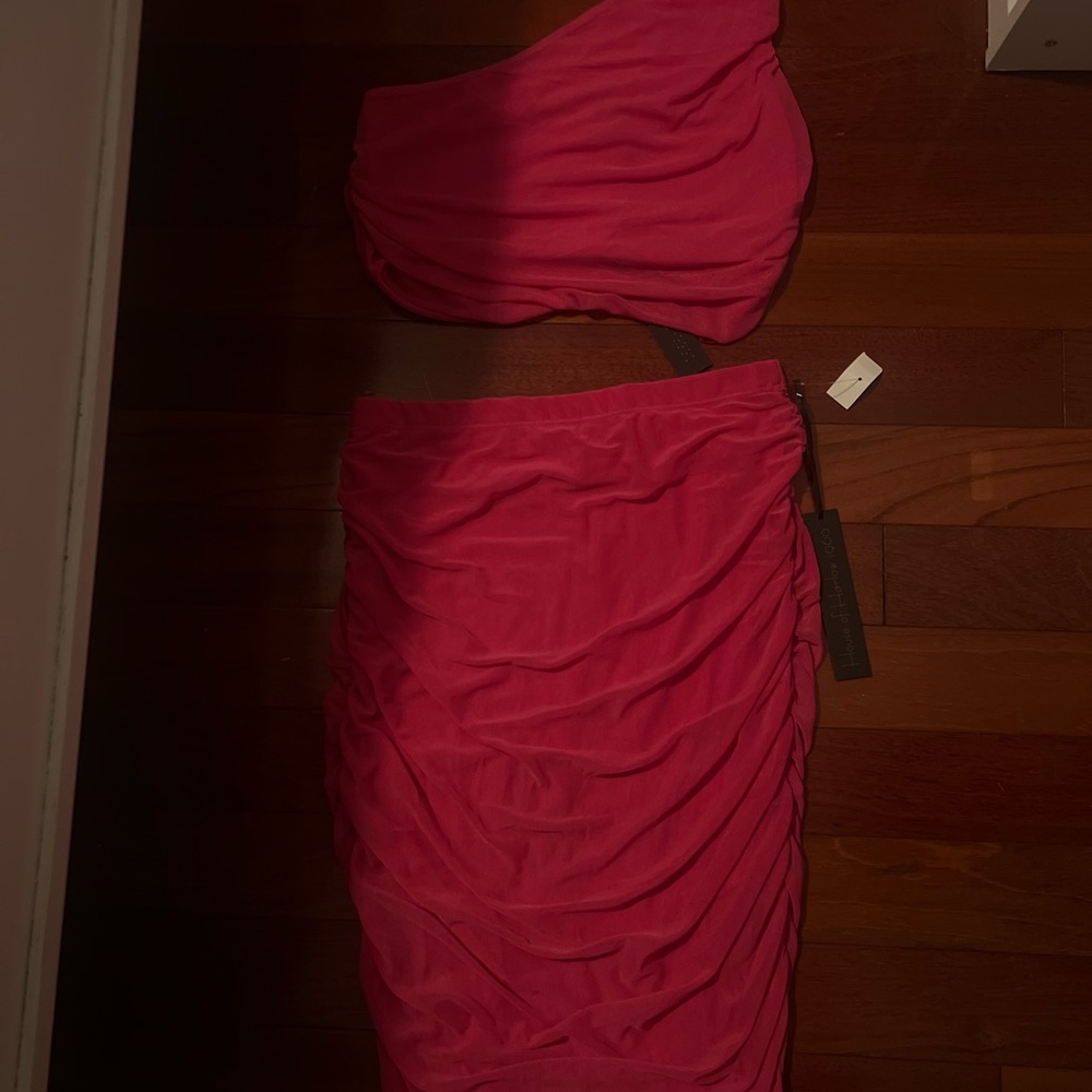 House of Harlow 1960 Bold Pink Textile